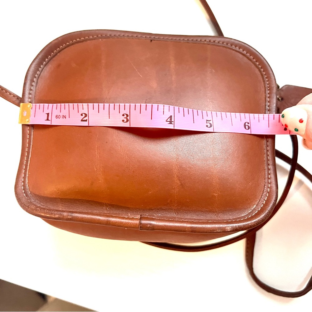 Vintage Coach 90's Hadley British Tan Leather Crossbody - Picture 7 of 9